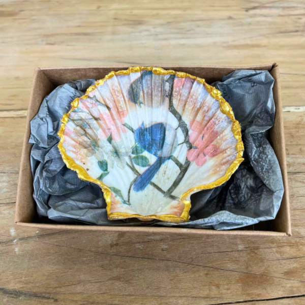 Tasmanian Scallop Australiana Decoupage trinket dish